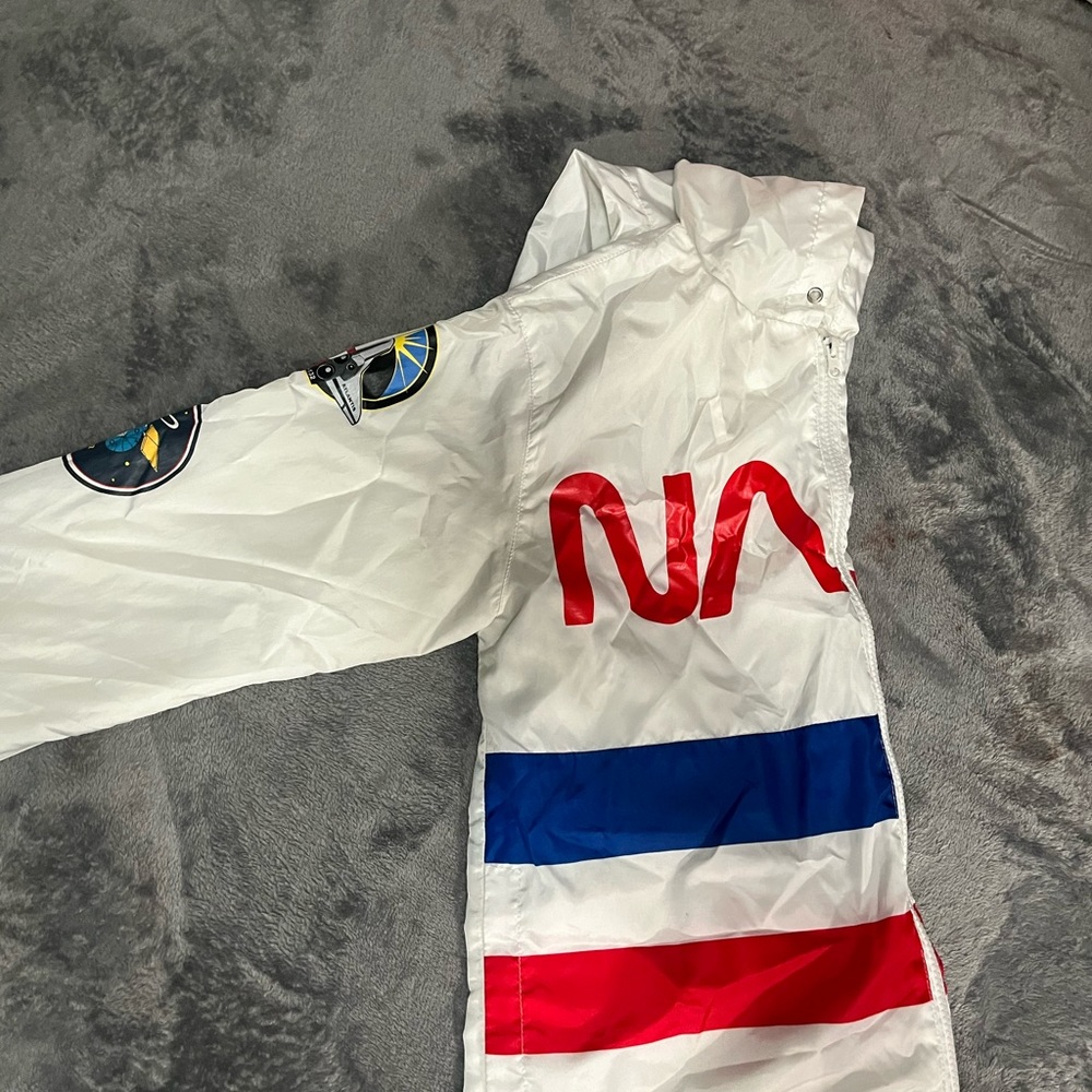 Women’s M Chemistry NASA Wind Breaker